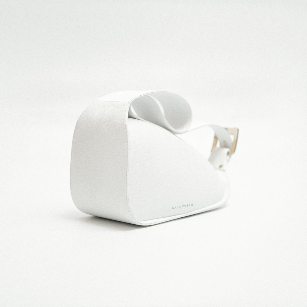 Arco Crossbody Bag White (001)