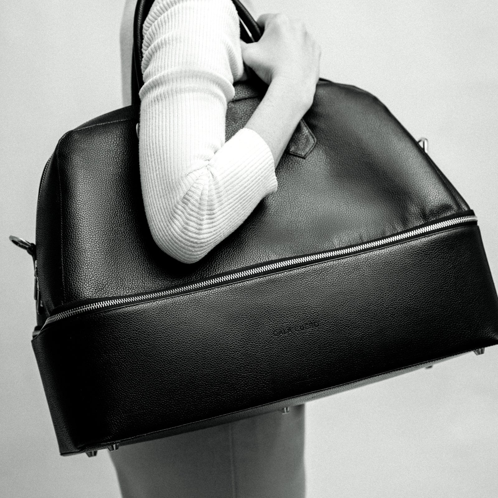 Senda Structured Weekender Black (003)