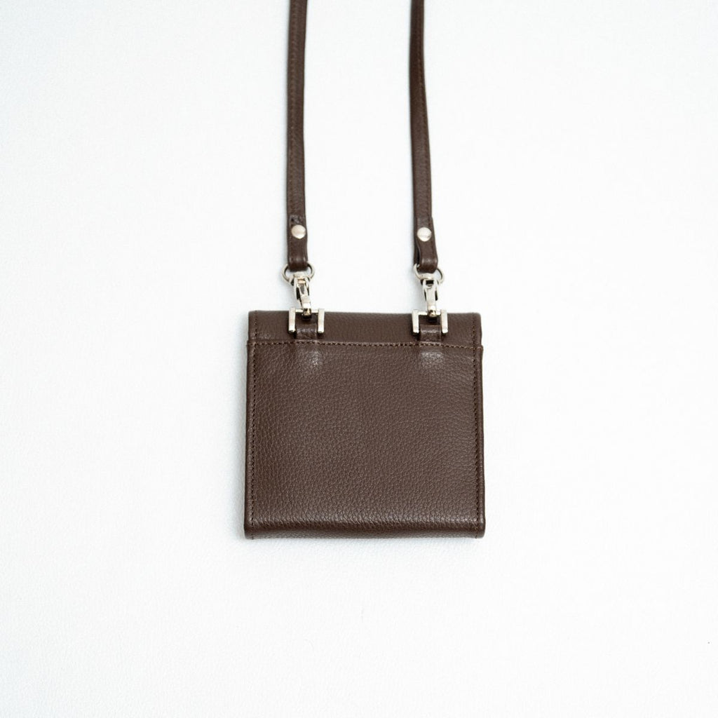Ona Neck Card Holder Brown (005)