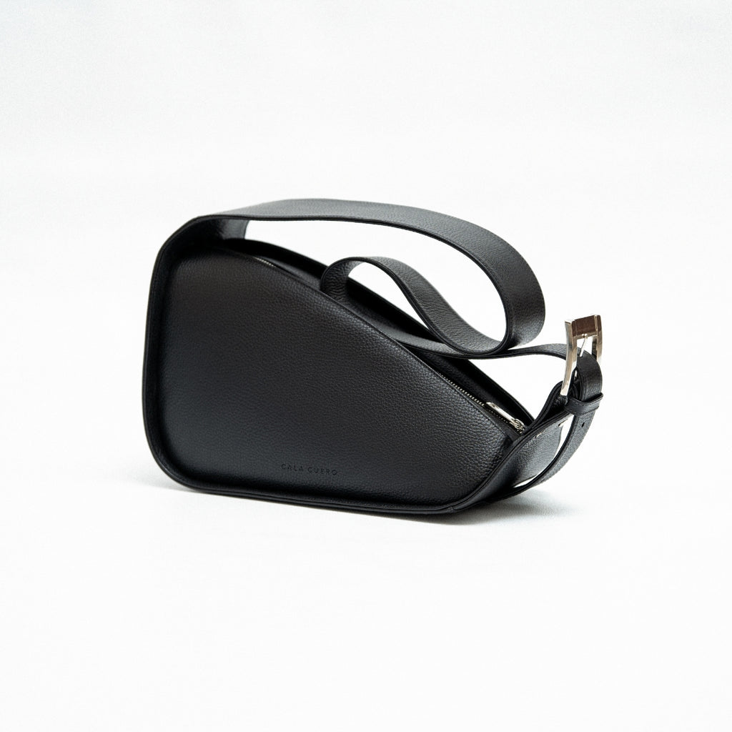 Arco Crossbody Bag Black (001)